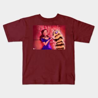 Dancing Bee(In Color) Kids T-Shirt